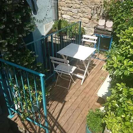 Little Garden Apartment *